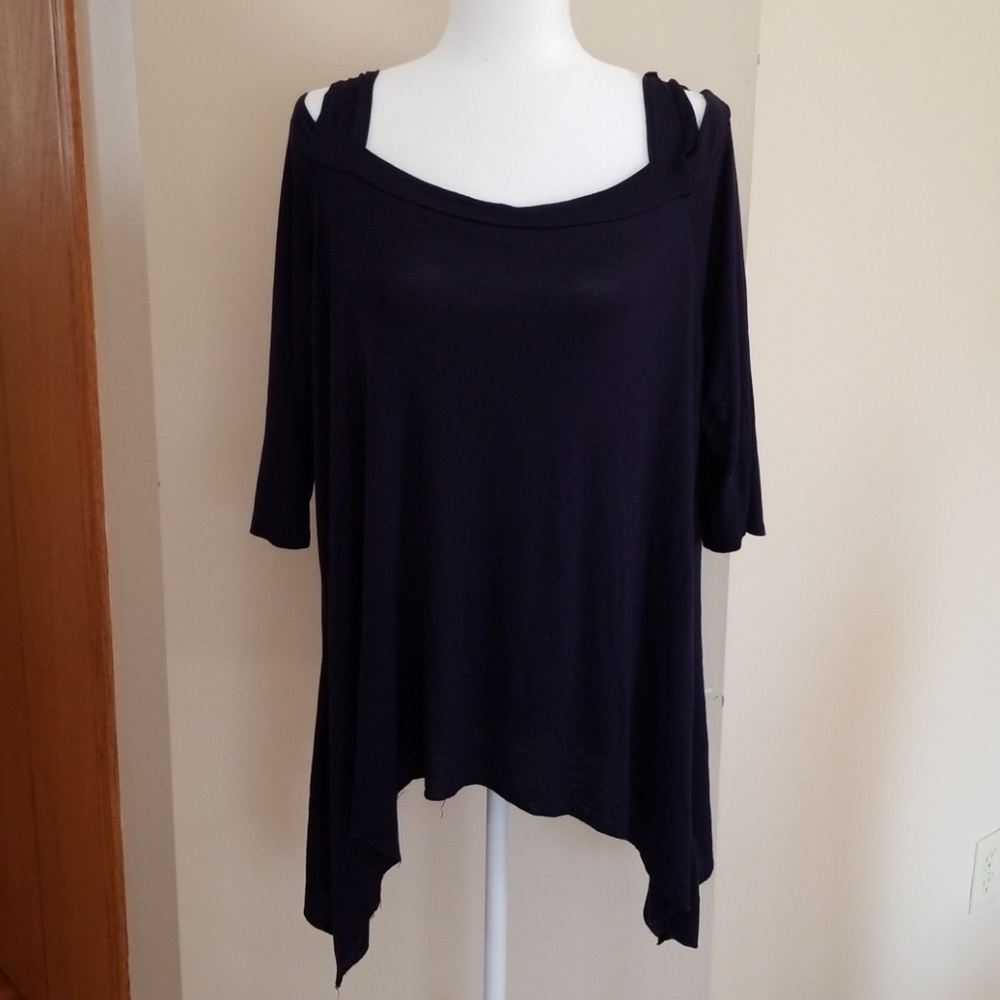 Navy top